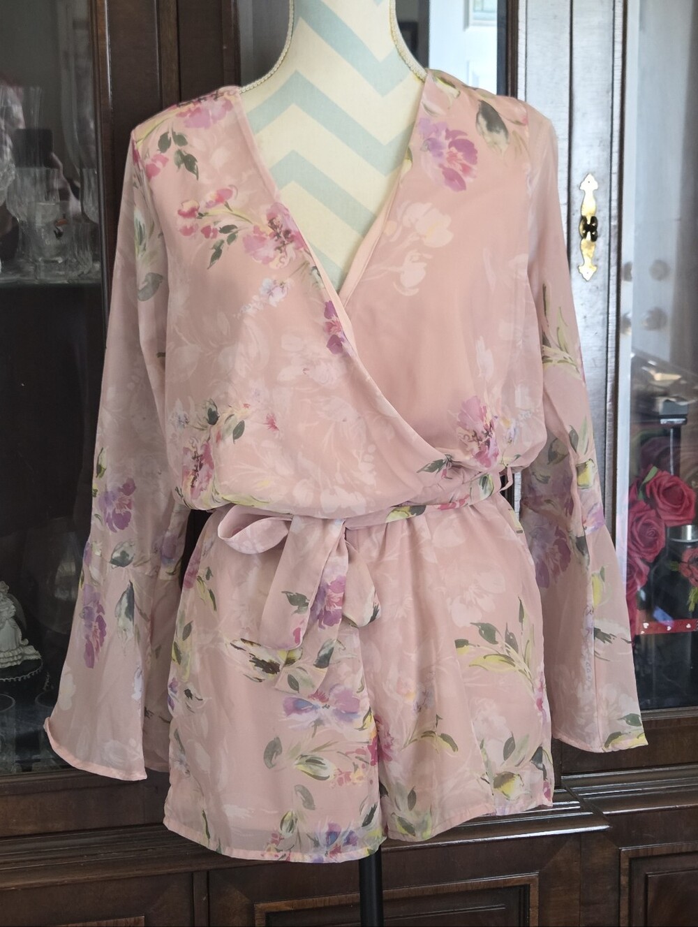 GUESS Darla Floral Wrap Romper Rose Pink Bell Sleeve Boho Fairycore Size S NWT